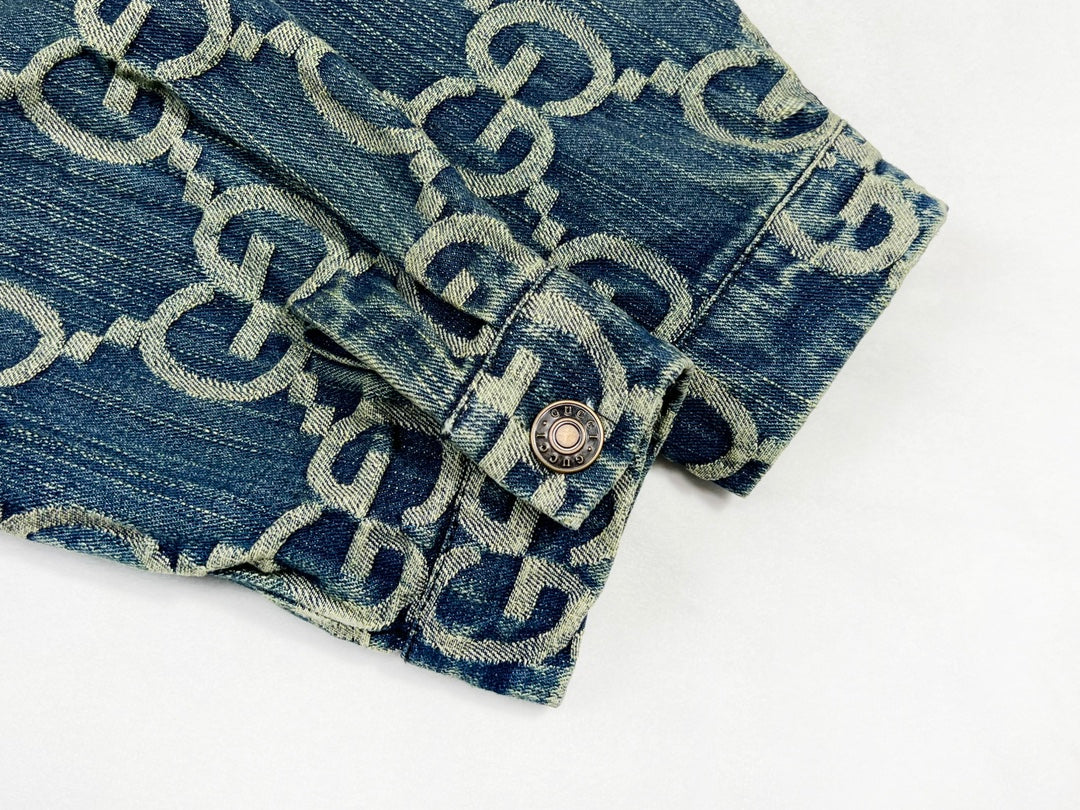 GU  T-shirt  Jeans Shirt Go