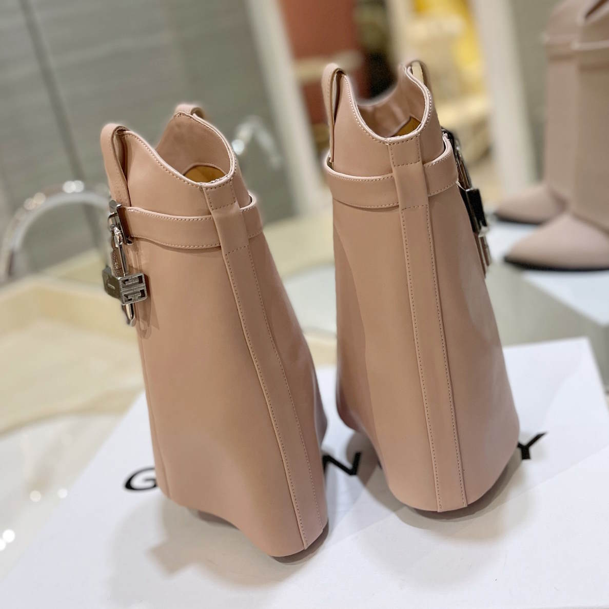 GIVENJY  Boots  Low 2 Color 's Shark 42