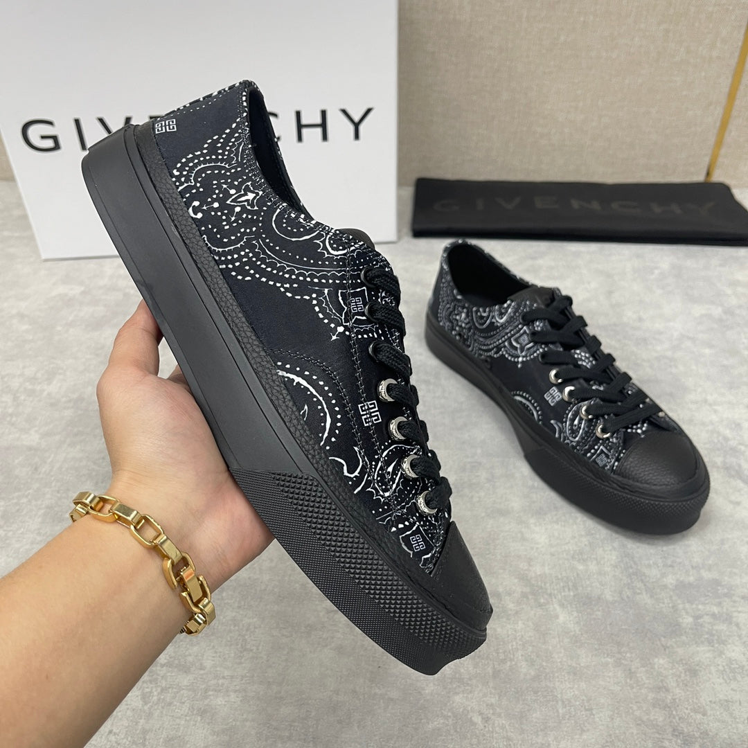 GIVENJY Sneakers