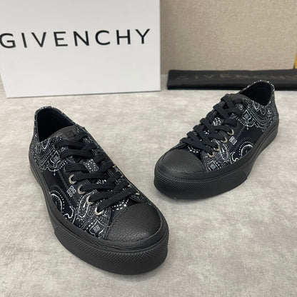 GIVENJY Sneakers