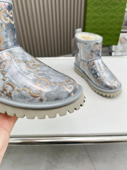 GU UGG  Boots  2 color 's
