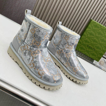 GU UGG  Boots  2 color 's