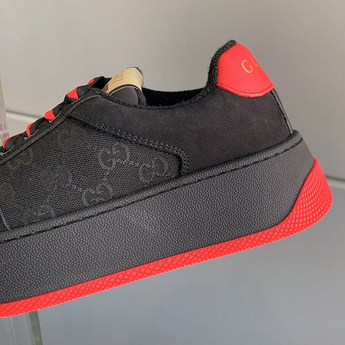 GU  Sneakers Logo 2 Color 's