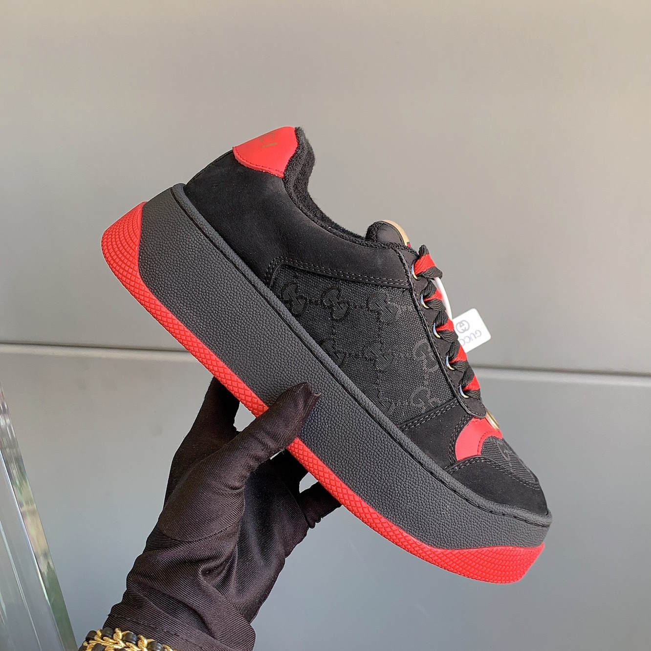 GU  Sneakers Logo 2 Color 's