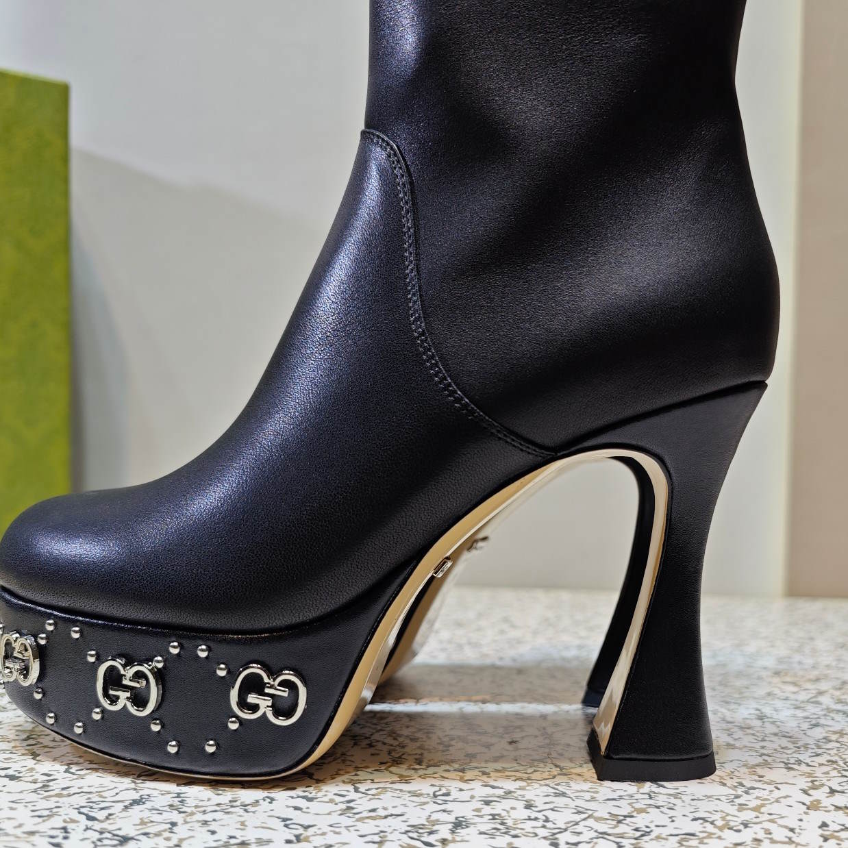 GU Boots  Heels Woman