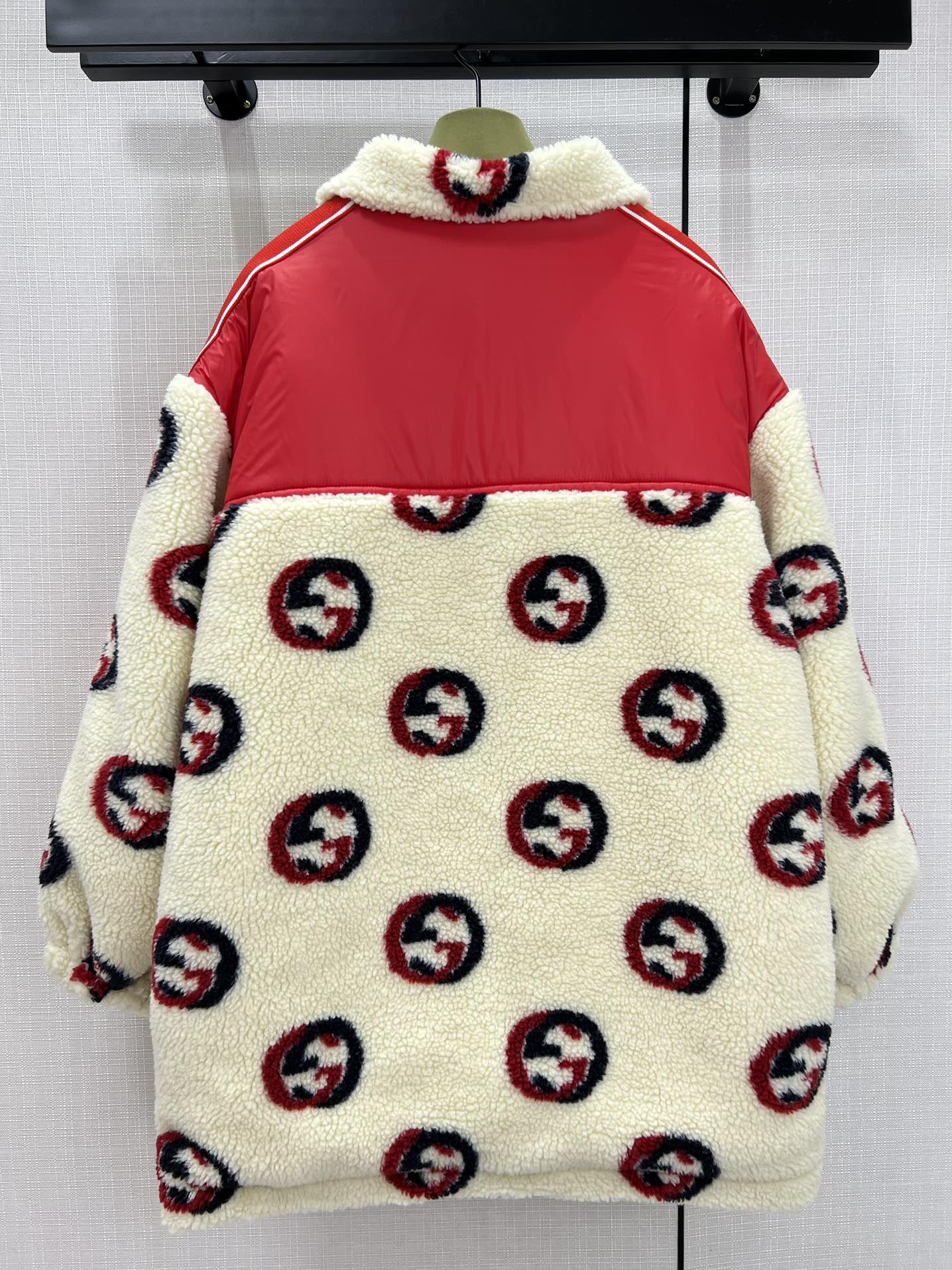 GU Jacket Woman 2 Color's