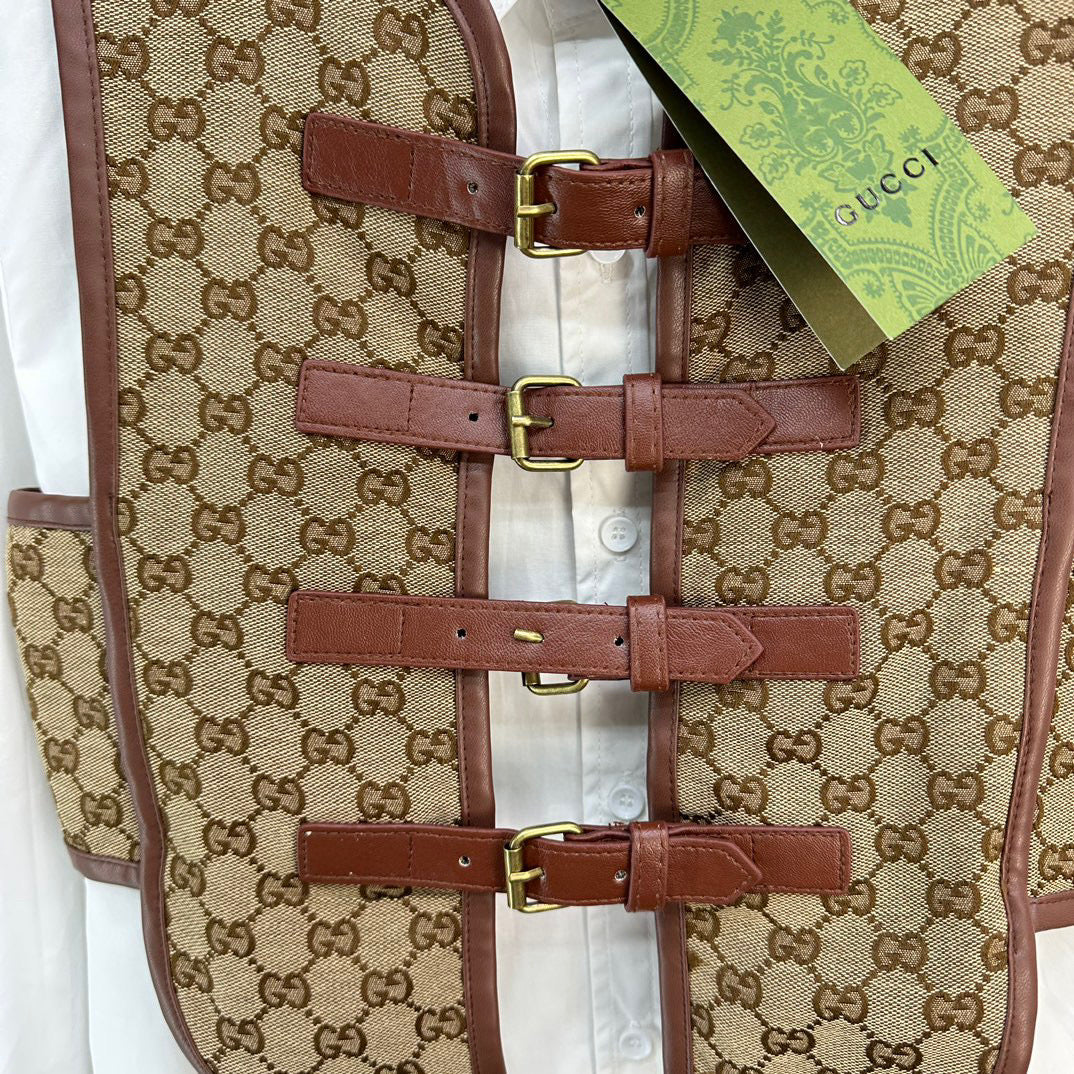GU jacket Canvas Buckle Fastening Vest