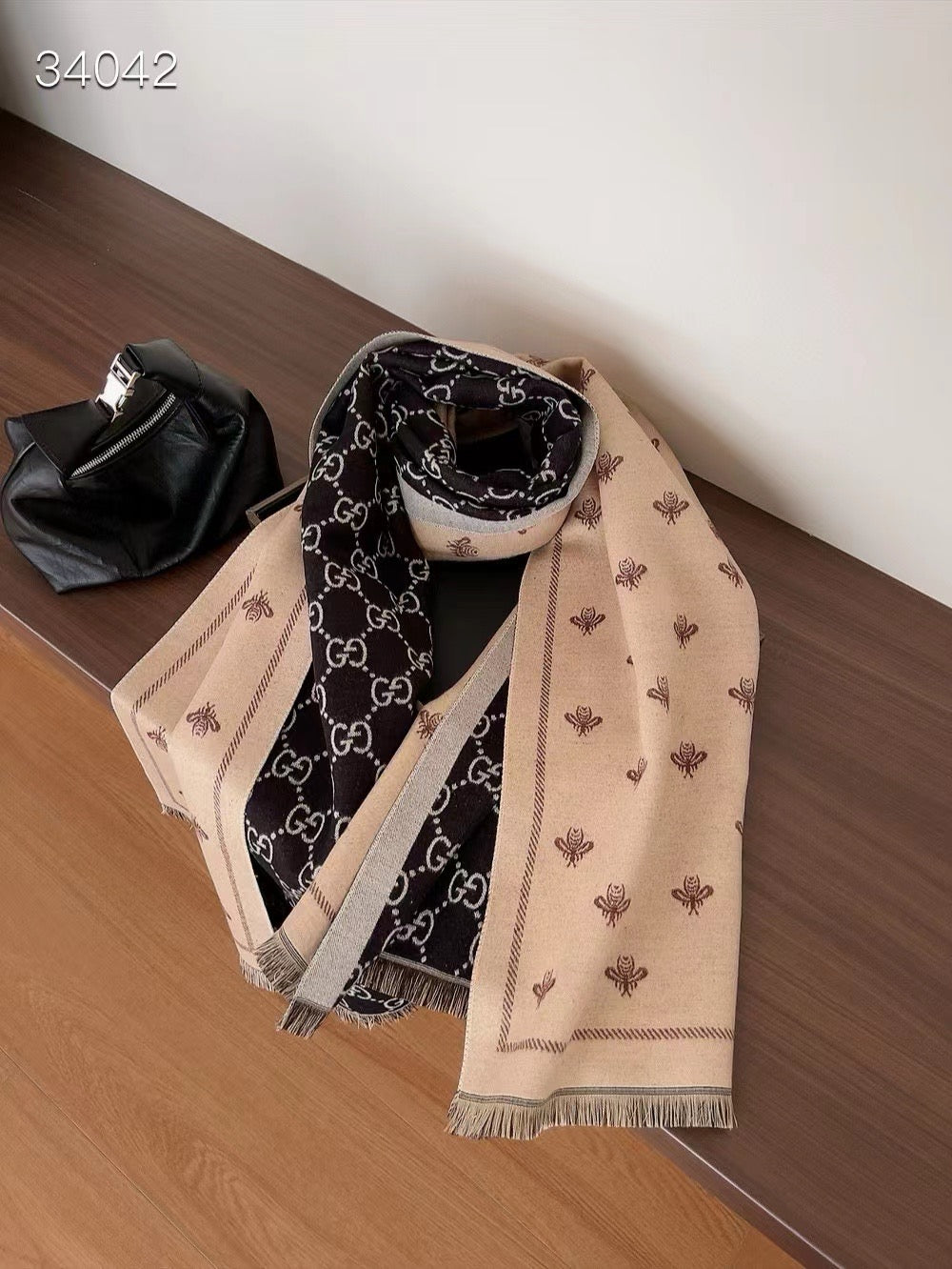 GU  Scarf 2 Color 's