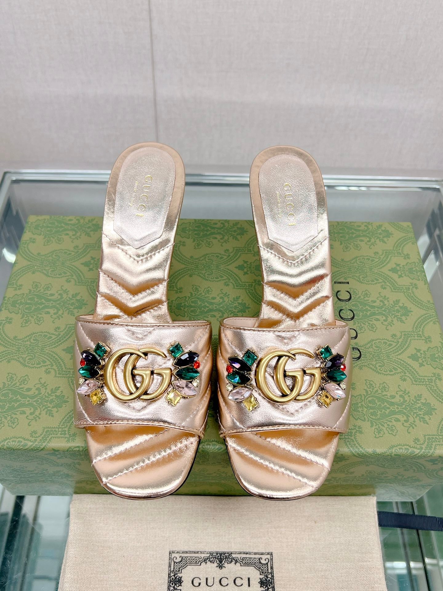 GU  Slippers Slide 2 Color's