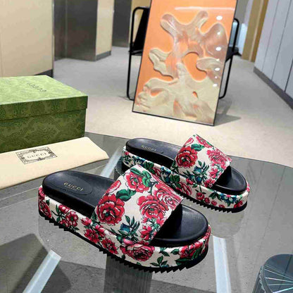 GU  Slippers  42