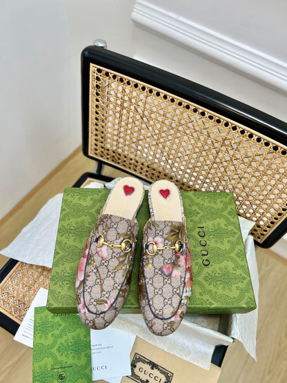 GU Mule sandals Flower