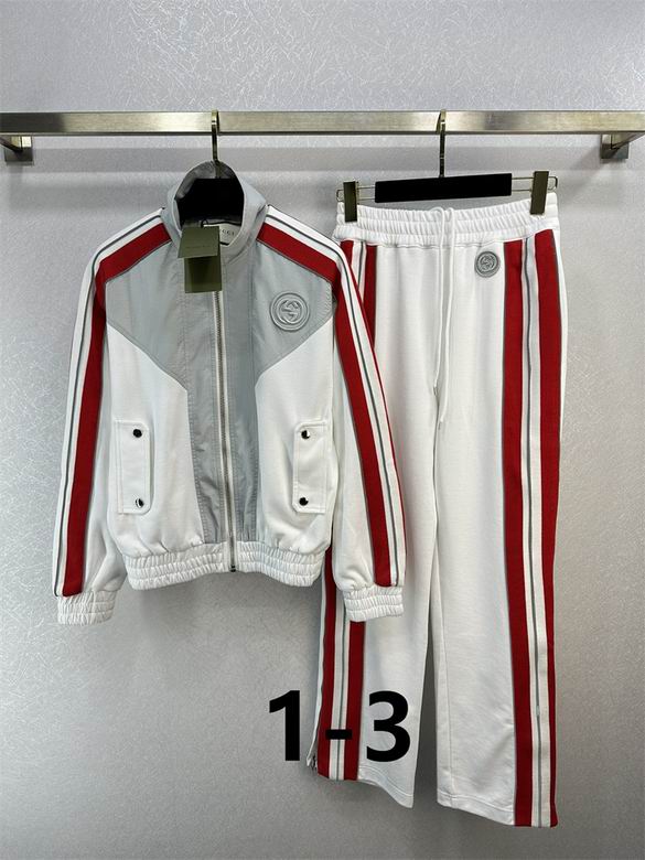 GU  Sport Suits  Woman