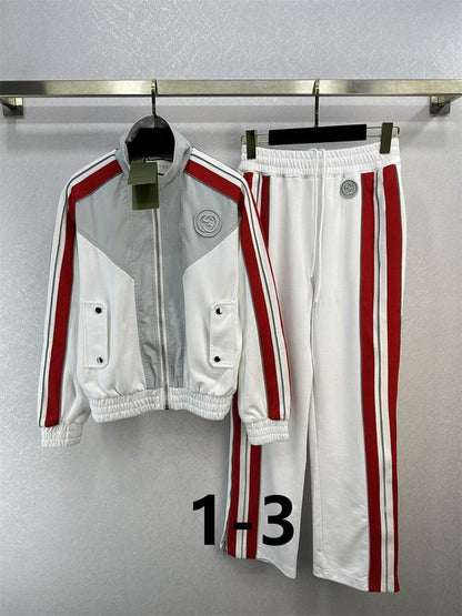GU  Sport Suits  Woman