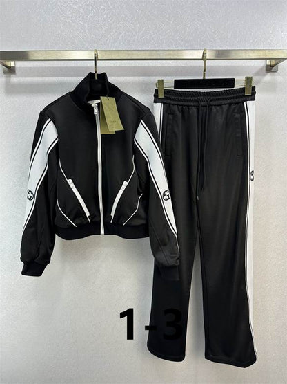 GU  Sport Suits  Woman