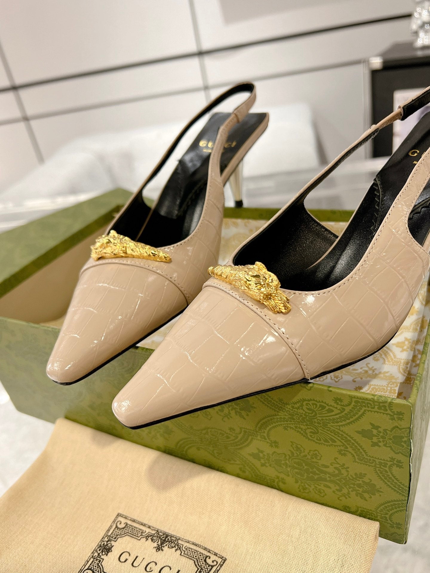 CHD Shoes Heels 2 Color 's