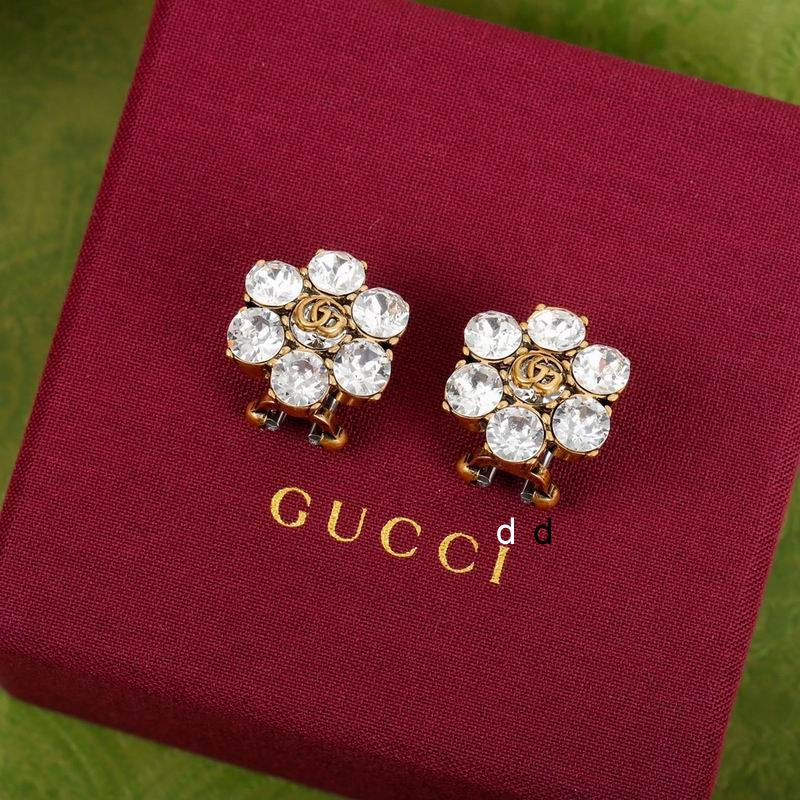 GU  Fashion Earring