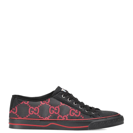GU  Sneakers
