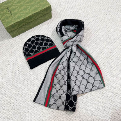 GU Hat and Scarf Set  Knitted