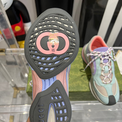 GU Sneakers Woman
