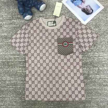 GU  T- Shirt  Woman