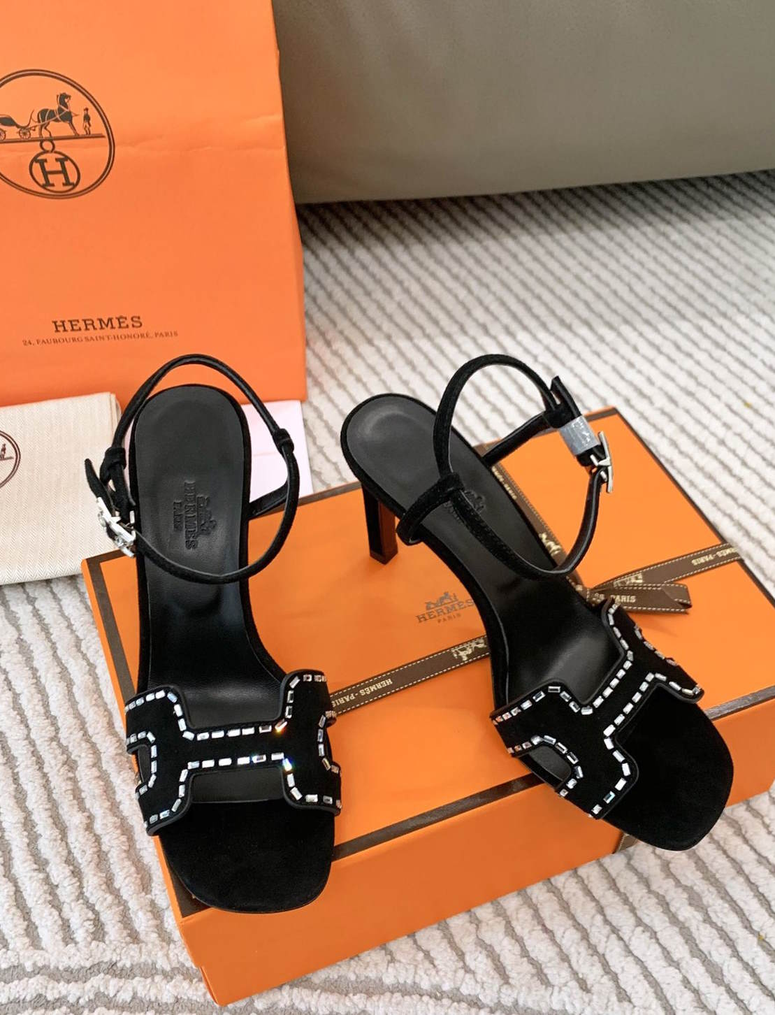 HEM Shoes Heels 2 Color 's