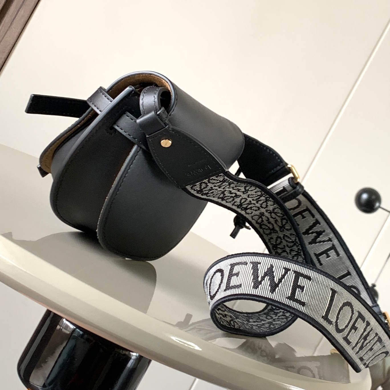 LOEVE  Bag 22 cm  2 Color's