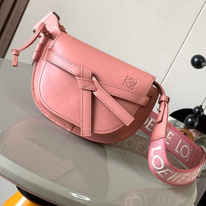 LOEVE  Bag 22 cm  2 Color's