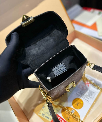 LU Bag  Camera Box Small 17 cm 2 Color 's