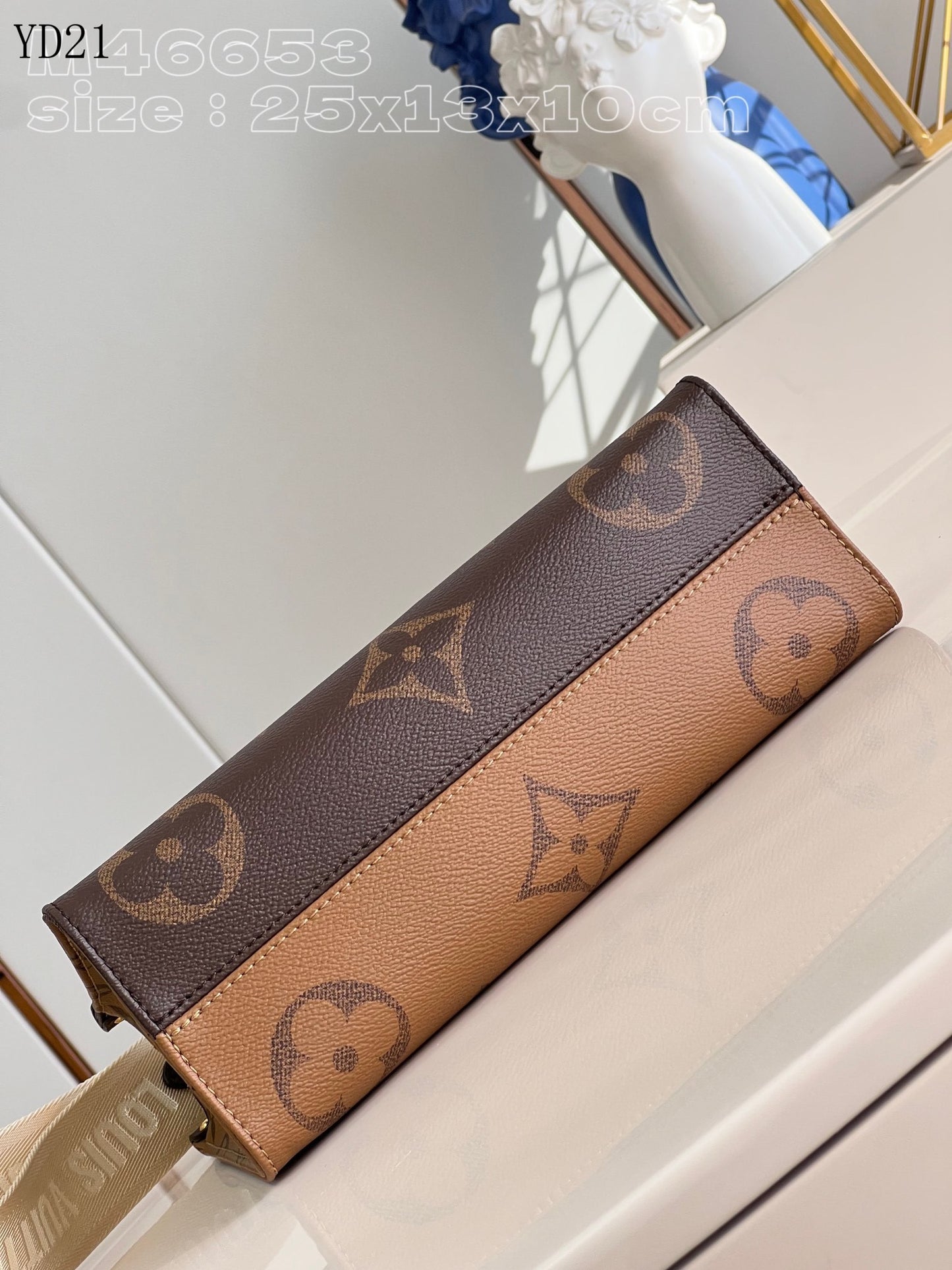 LU Bag Leather 25 cm