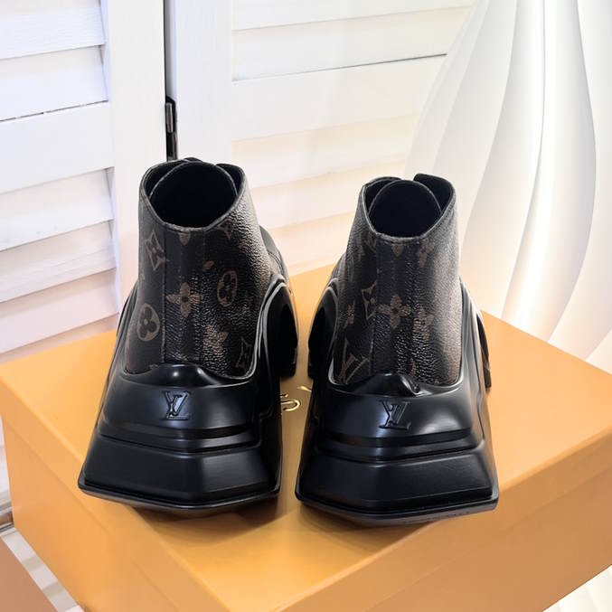 LU Shoes   Sneakers