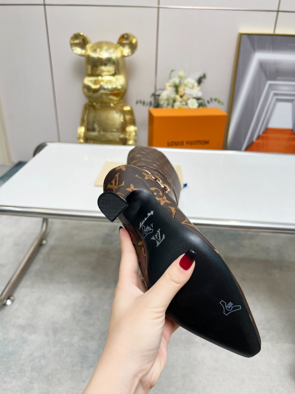 LU  Boots  High Monogram