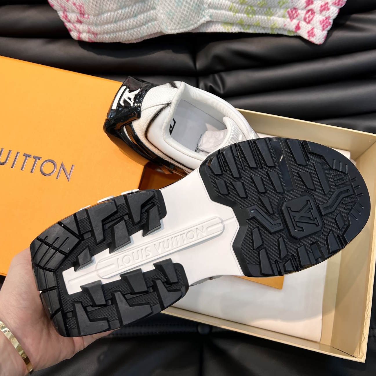 LU  Runner Sneakers 2 Color s 46