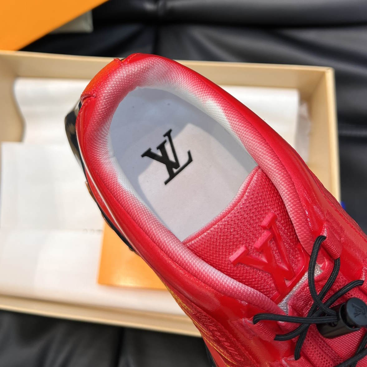 LU  Runner Sneakers 2 Color s 46