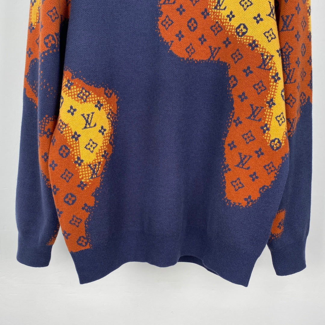 LU  Sweater