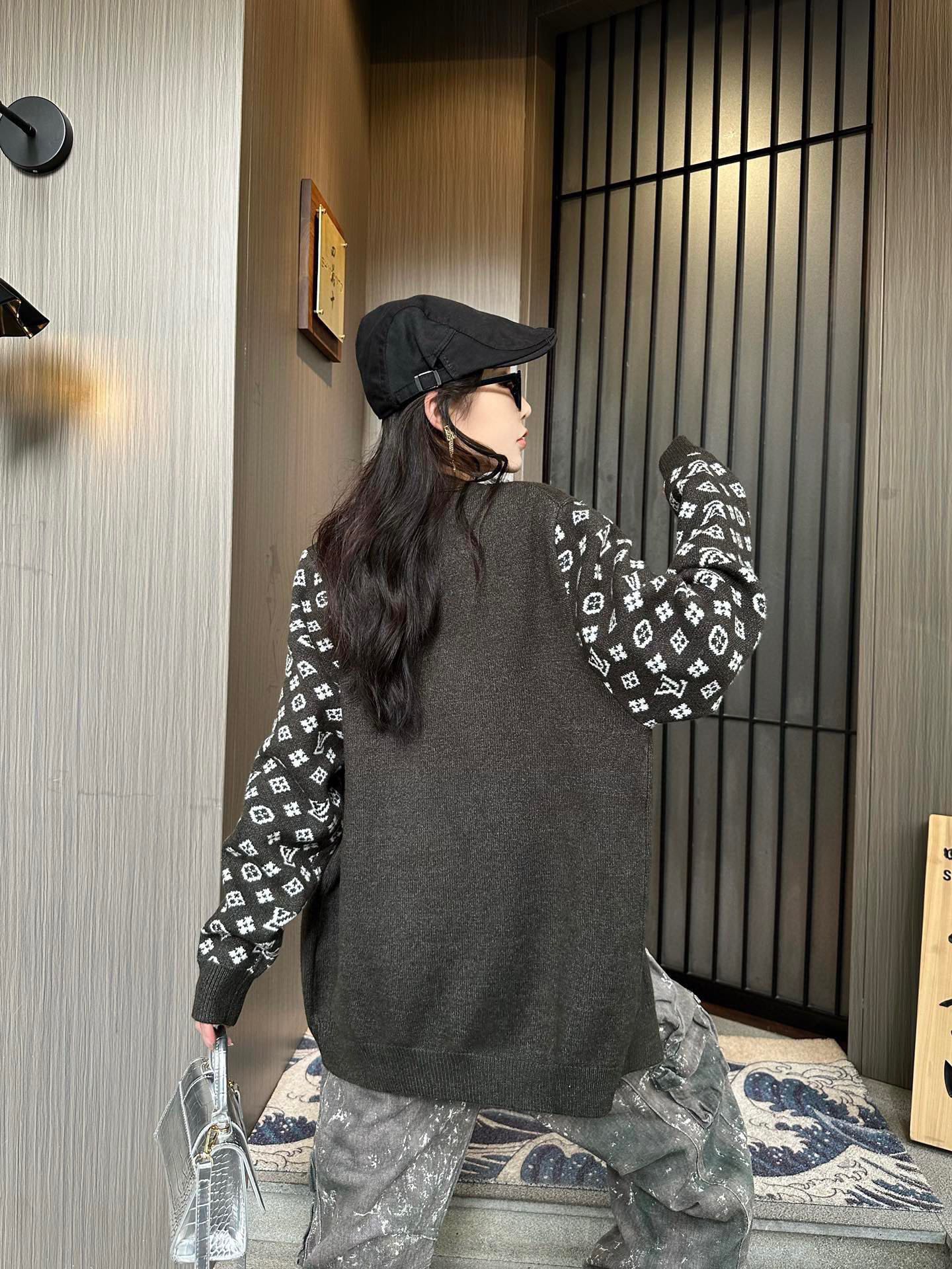 LU  Jacket  Pullover