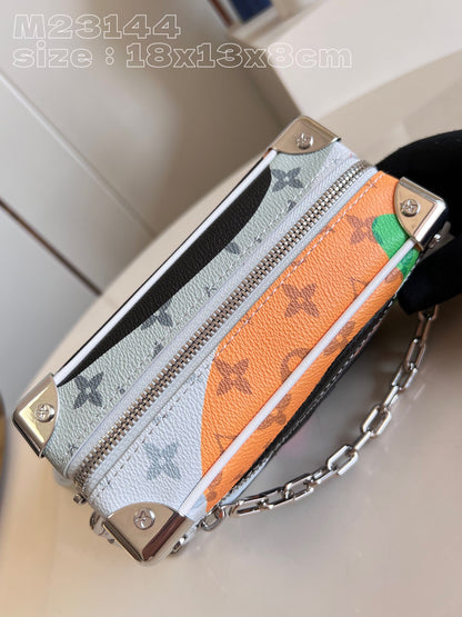 LU Trunk  Bag  19 cm