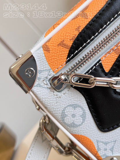 LU Trunk  Bag  19 cm