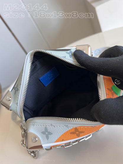 LU Trunk  Bag  19 cm
