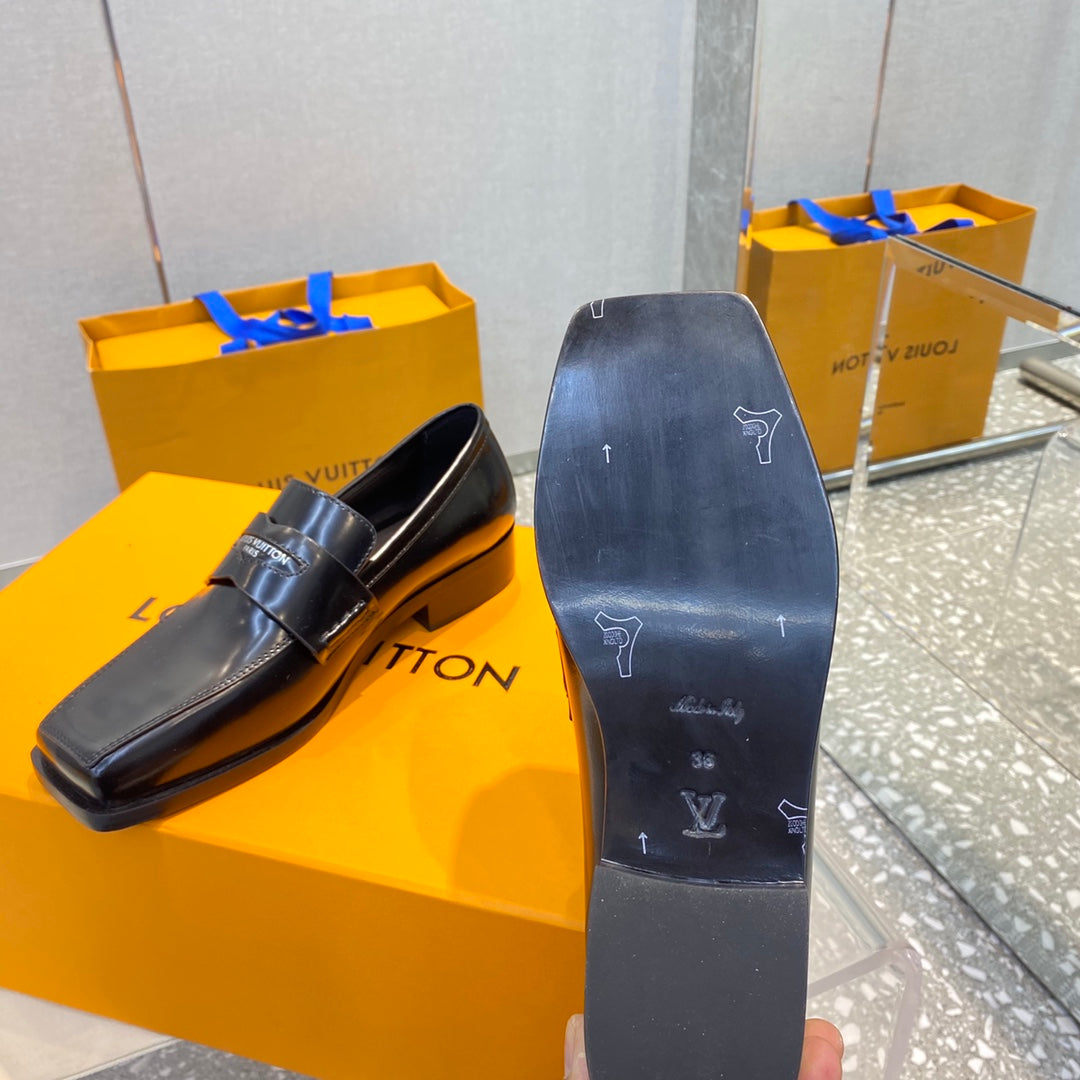 LU Business  Shoes  2 Color 's