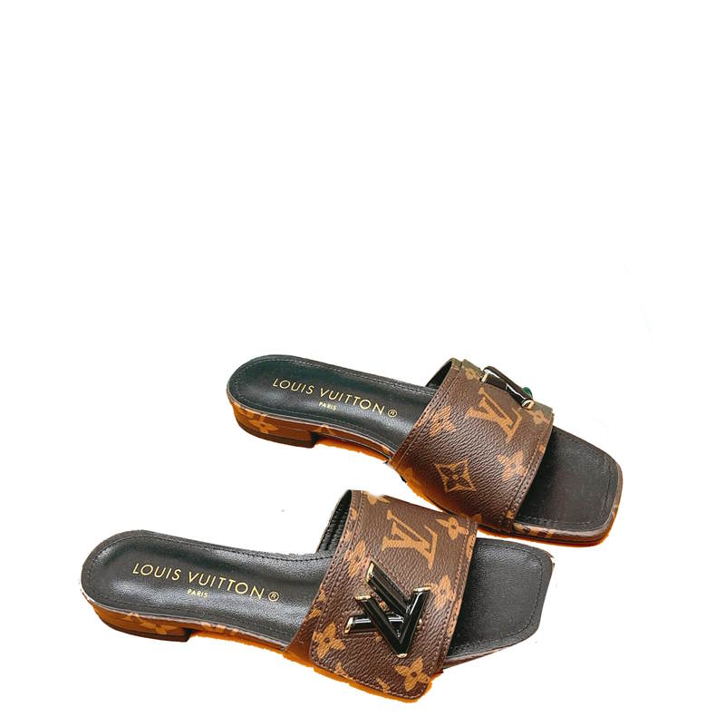 LU  Slippers