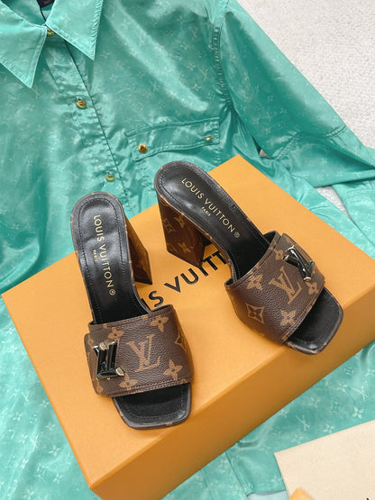 LU  Slippers Sandals Heels