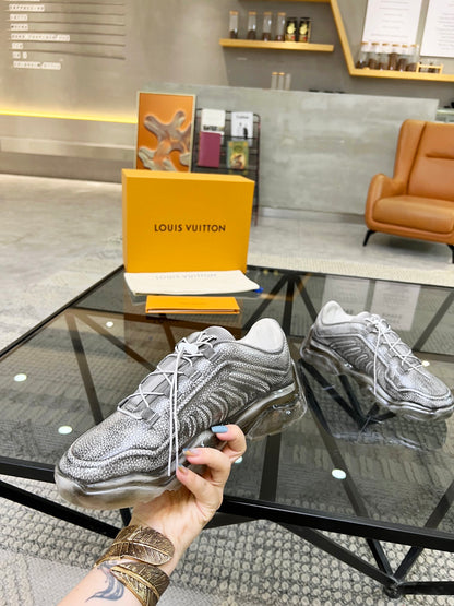 LU Sneakers Runner