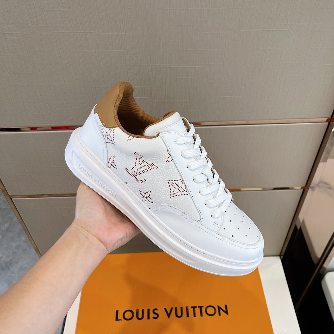 LU  Sneakers Trainers Silver