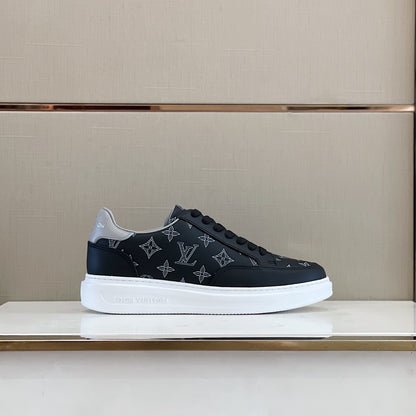 LU  Sneakers 2 Color 's
