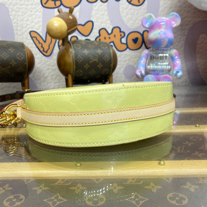 LU  Bag  2 Color 's 22 cm Croissant