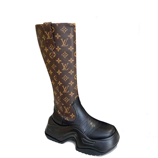 LU ARCH Boots Wedge