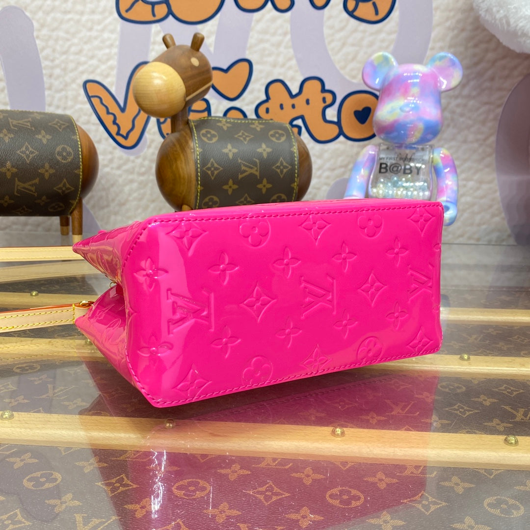LU  Bag  2 Color 's 22 cm Read