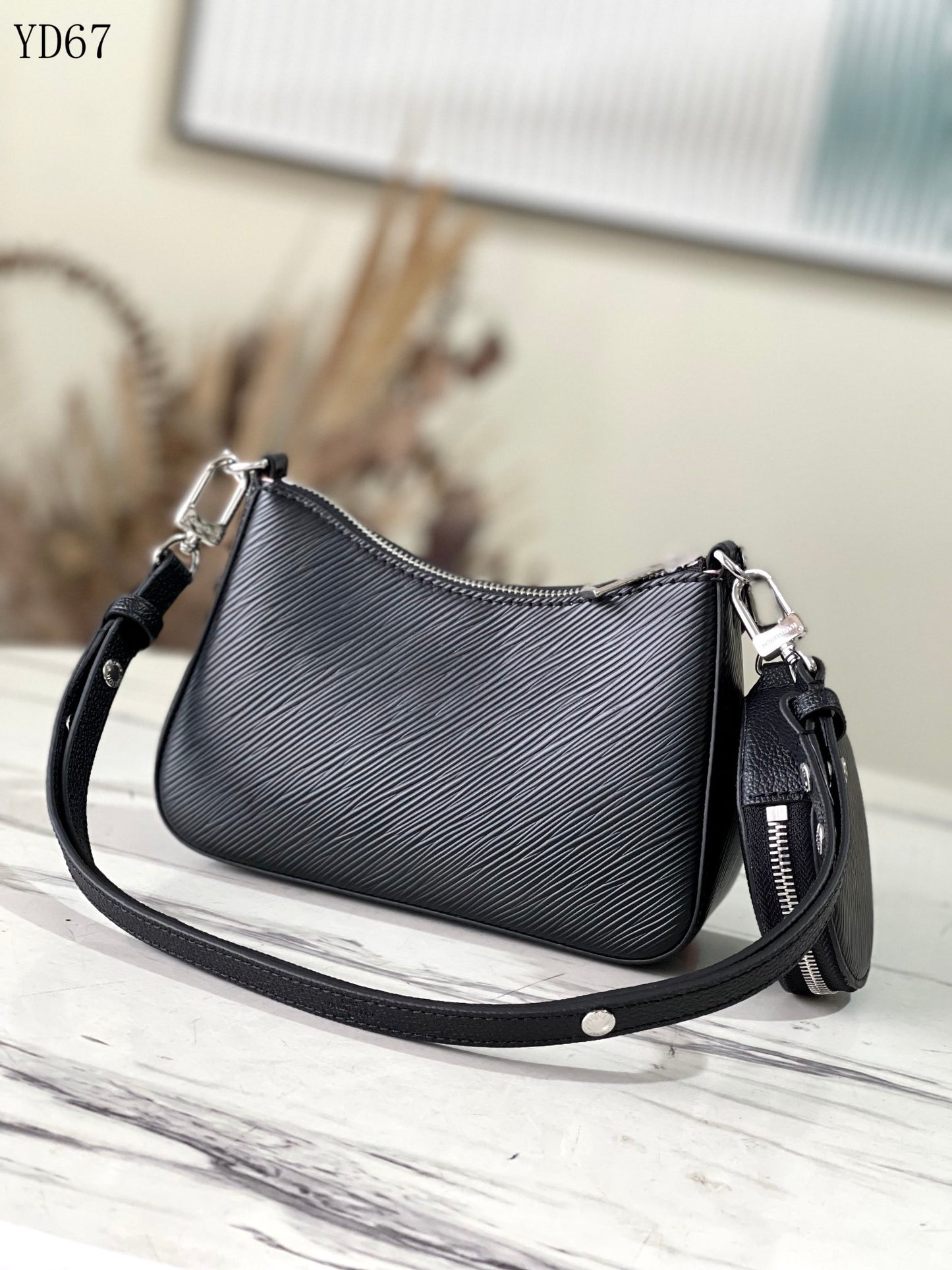 LU Bag Leather 20 cm