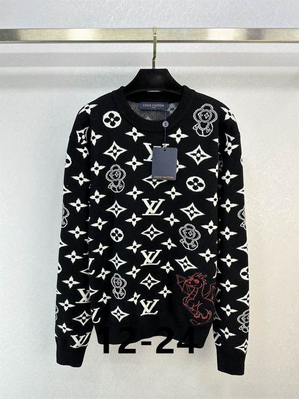 LU  Sweater