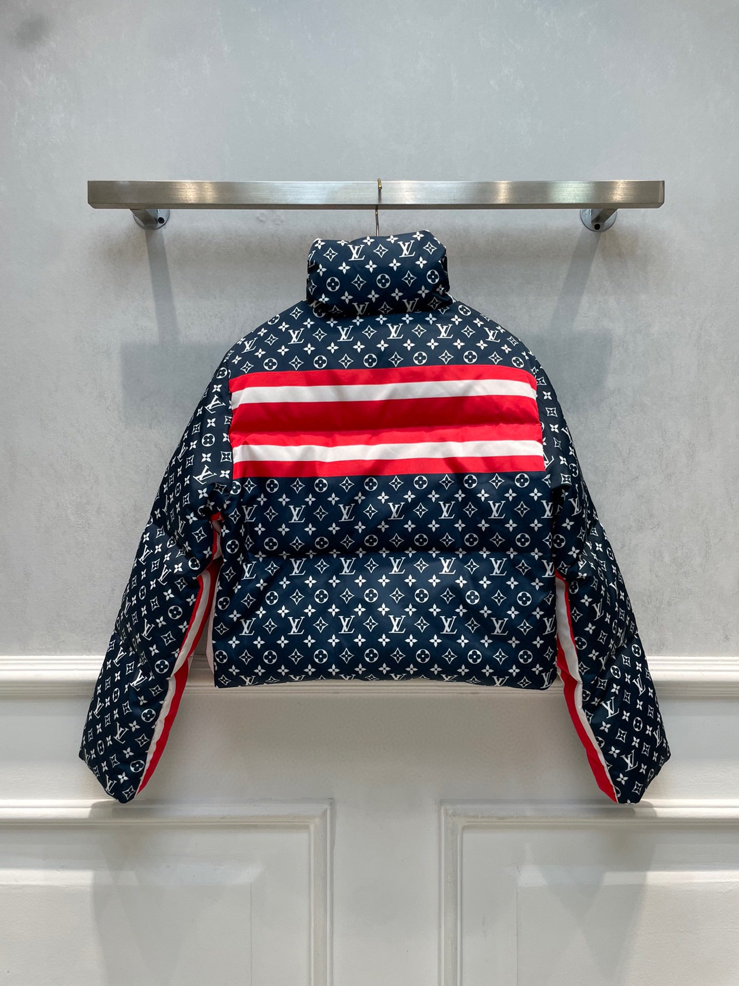 LU  Woman  Down Jacket